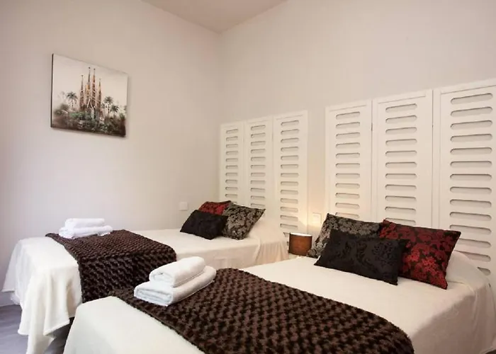 Apbcn 에익삼플레 센테르 아파트 *