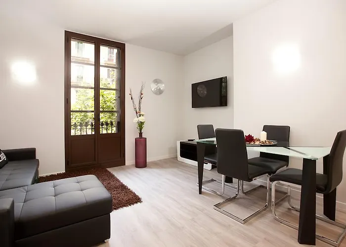 아파트 Apbcn 에익삼플레 센테르 *