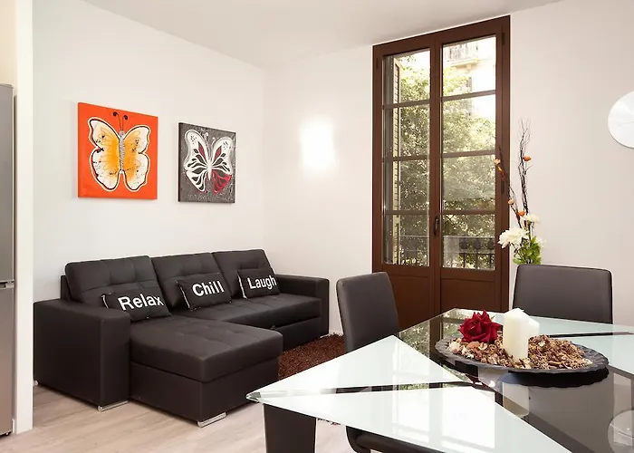 Apbcn 에익삼플레 센테르 아파트 *